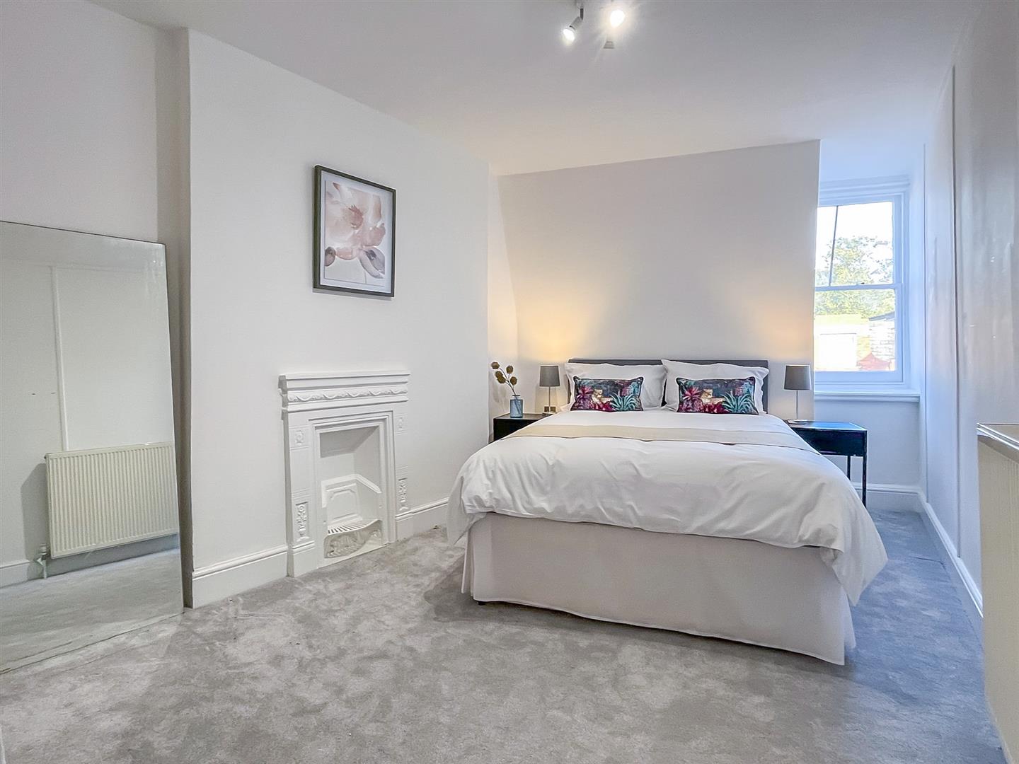 3 bed property in Finchley Road, London